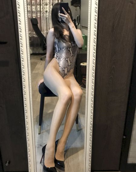 年轻的母亲在线视频